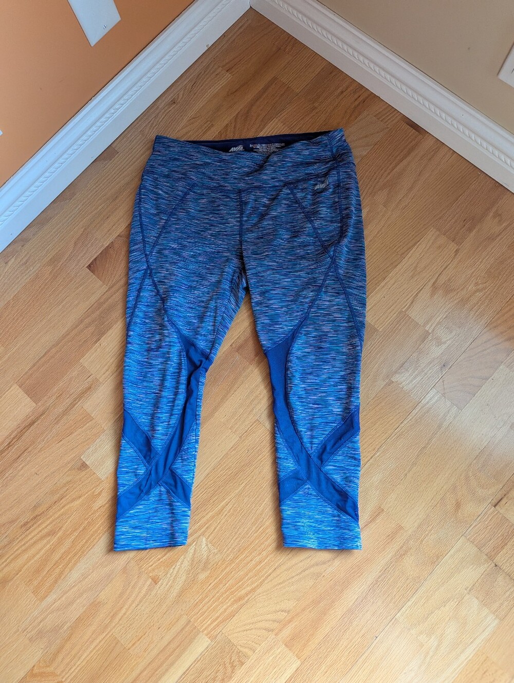 AVIA Women's Blue Space-Dye Athletic Capri Leggings Size L